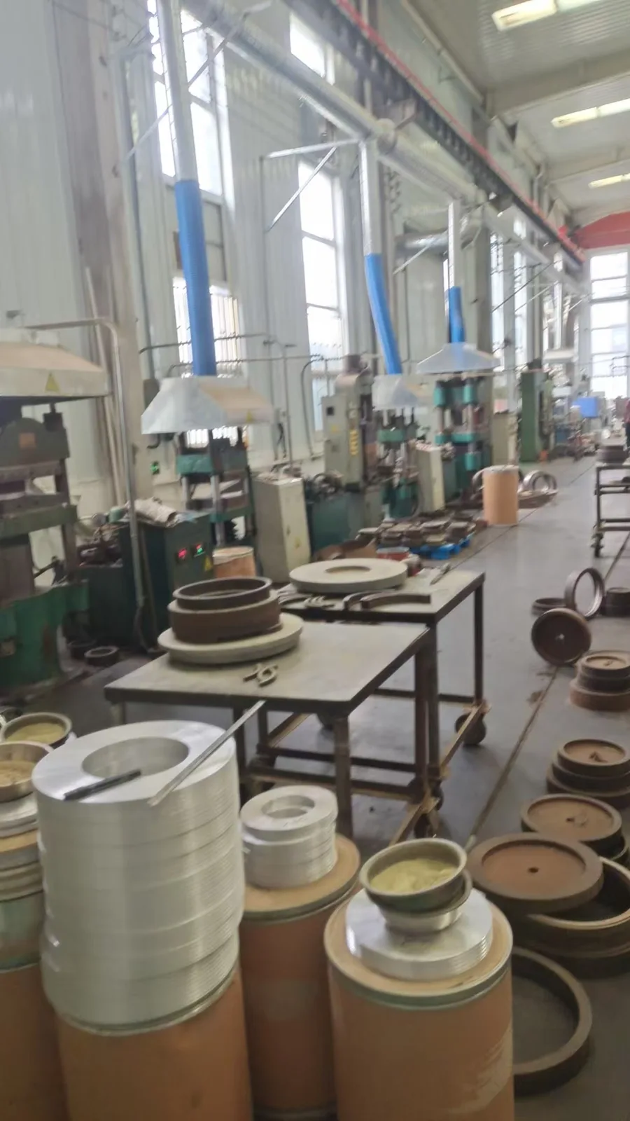 Grinding wheel bodies in production at Fengzuan factory